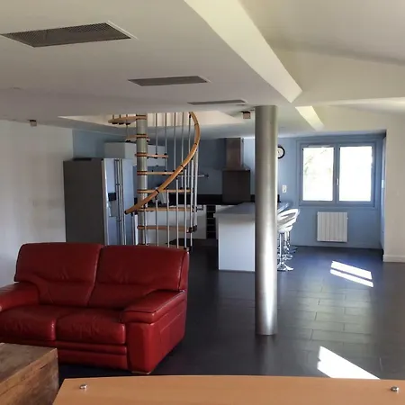 108 Avenue Paul Machy بيت للعطل *