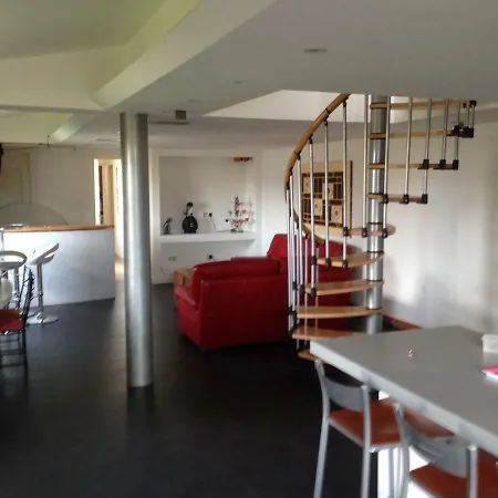 108 Avenue Paul Machy بيت للعطل